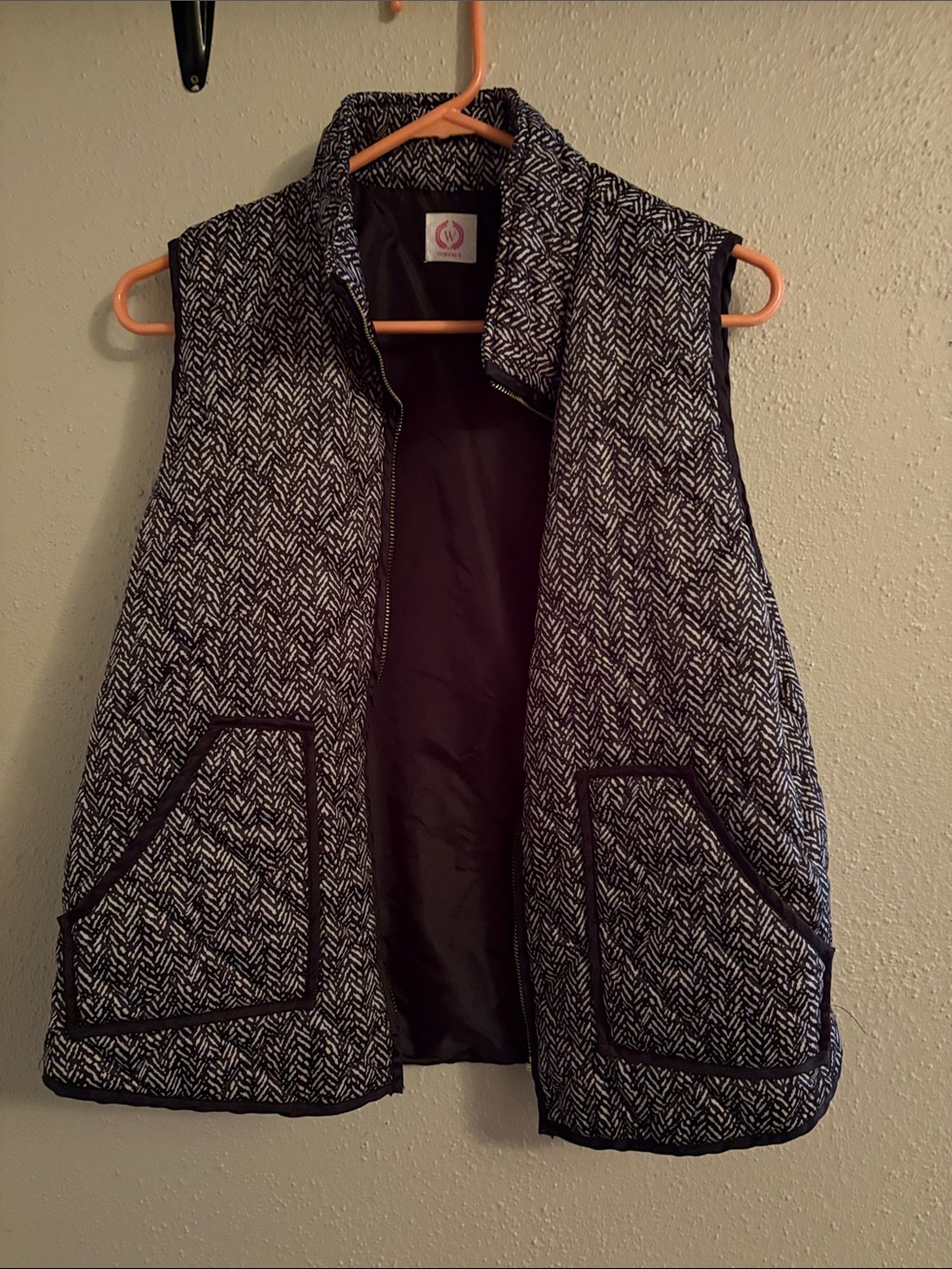 Quilted Herringbone Vest - Black/White